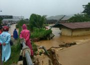 Banjir, Jayapura Ditutupi  Awan Tebal