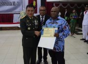 HUT RI KE 73, PEMPROV PAPUA BERI PENGHARGAAN KEPADA PERS