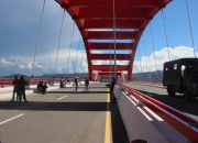 Pemkot Diminta Bubarkan Warga Yang Nongkrong di Jembatan Youtefa