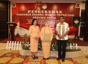 Theresia Dosinaen Dikukuhkan Sebagai Ketua DWP Papua
