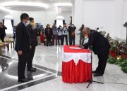 Wagub Klemen Lantik Ridwan Rumasukun Jadi Penjabat Sekda Papua