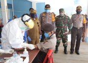 Anggota TNI-POLRI di Mamteng Jalani Rapid Test