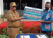 Wagub Terima Bantuan Alkes Penanganan Covid-19 Dari Bank Papua