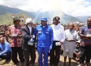 Demokrat Papua Bantu 17 Jemaat GIDI Toli