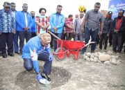 Demokrat Bantu Gereja Baptis Wesaroma Wamena