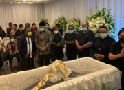 Jenasah Wagub Tinal Diterbangkan ke Jayapura