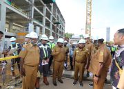 Gubernur Enembe Cek Progres Pembangunan 4 Kantor