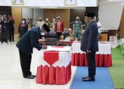 Wamendagri Lantik Tiga Anggota MRP