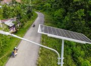 Kementerian ESDM Pasang 350 PJU di Papua Barat