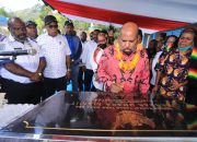 Gubernur Enembe Resmikan Kantor Monumental