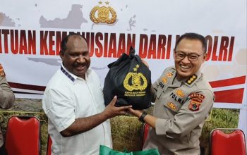 Kapolri dan Kapolda Papua Kirim Jaket dan Sembako untuk Warga Puncak