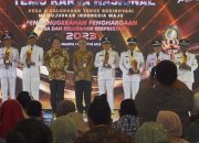 Bintuni dan Fakfak Dapat Penghargaan