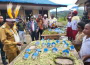 Kunker ke Pegubin, Gubernur Kondomo Dukung Bupati Spei Bangun SDM