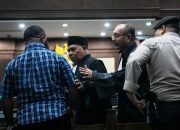 Keluarga Minta Hakim Baca Vonis Karena Harapan Hidup Mantan Gubernur Enembe Tipis