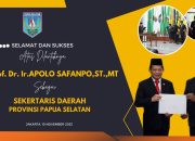 Mendagri Lantik Apolo Safanpo sebagai Sekda Papua Selatan
