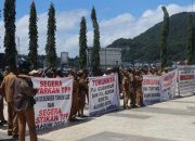 Hari Ini ASN Demo Lagi, Tujuannya Mulia Yakni Melawan Nepotisme dan Turunkan Trio Kwek-Kwek