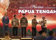 Papua Tengah dan Kabupaten Tambrauw Raih UHC Award