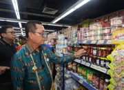 Gubernur Limbong Cek Stok Harga Bapok dan BBM