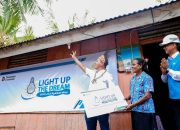 Menteri Bahlil Pastikan Akses Listrik Kampung-Kampung di Papua