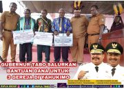 Gubernur Tabo Salurkan Dana Rp1,25 M untuk 3 Gereja di Yahukimo