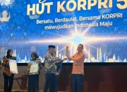 Perintis BPJS Kesehatan, Fachmi Idris, Raih Life Achievement KORPRI Award