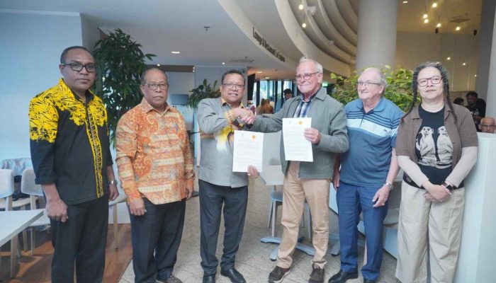 Uncen dan PCF Teken MoU di Belanda