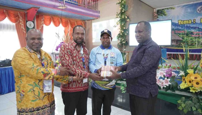 Pemprov Papua Pegunungan Bantu Konferensi GKII Hitigima Rp200 Juta