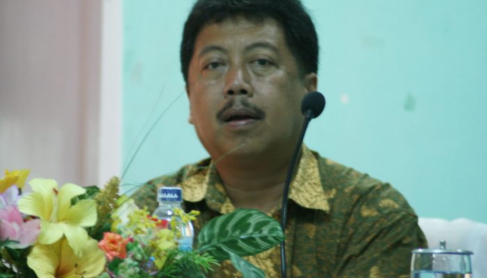 Berebut Emas Di Makimi, Masyarakat Adat Dapat Apa?