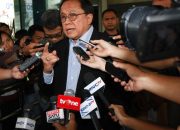Ancaman Retaknya Relasi Pusat-Daerah Bayangi Dua Tahun Pemerintahan Prabowo